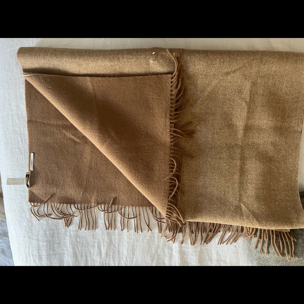 Aritzia Babaton pure wool reversible blanket scarf tan